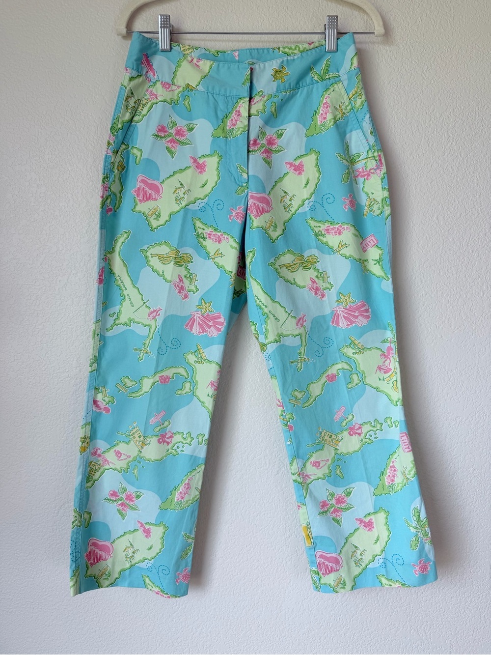 Lilly Pulitzer Bahama Art to Wear Slim Capri Pants Island Print Size 2